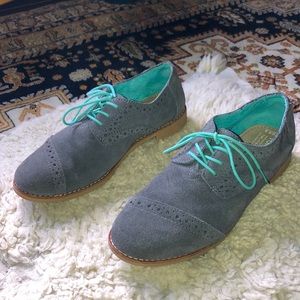 Toms Lace Up Oxfords Suede